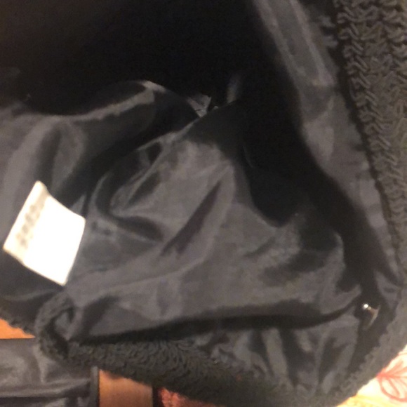 Excellent condition macramé tote, Fully lined. - Picture 7 of 8